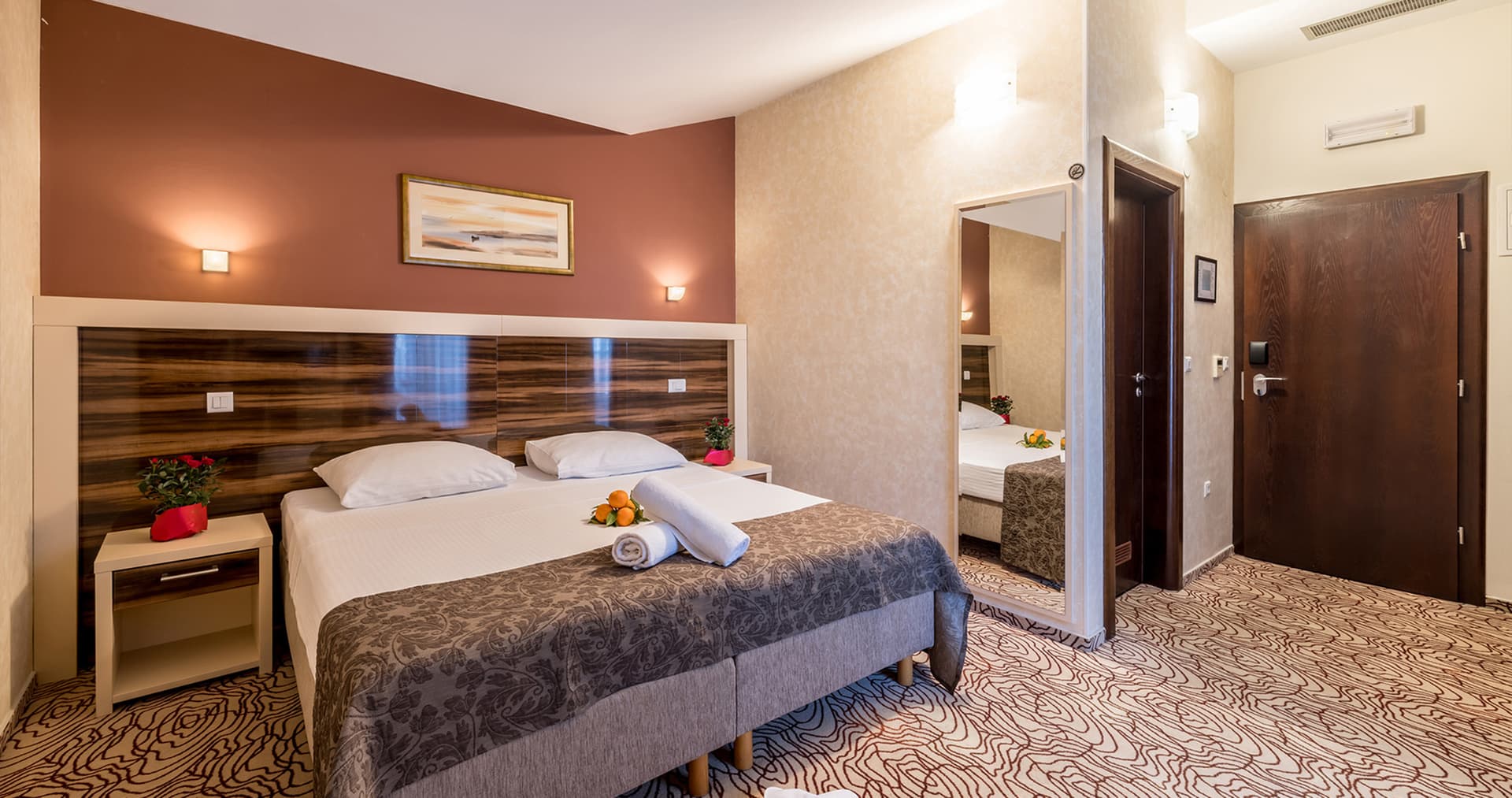 Deluxe Double or Twin Room